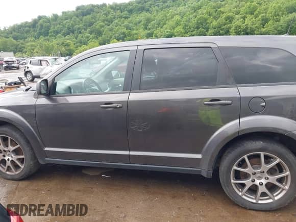 2018 Dodge Journey GT with VIN 3C4PDDEG3JT512596, listed as a IAAI auction lot 42491920 with 107,617 mi miles and . Bid and sale history available at DreamBid. Image 14.