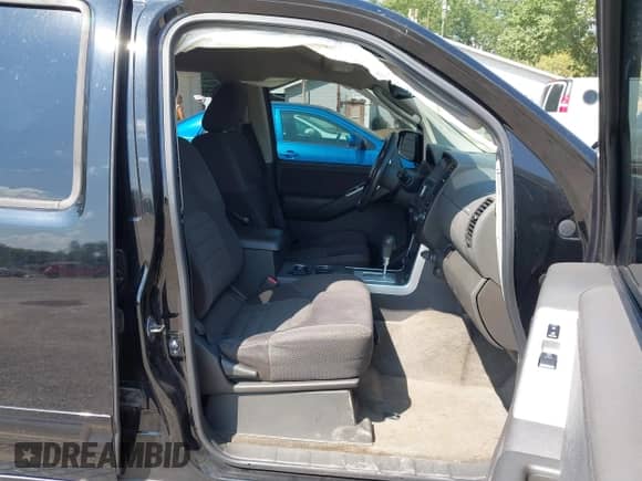 2011 Nissan Pathfinder Silver with VIN 5N1AR1NB7BC625261, listed as a IAAI auction lot 42969475 with 166,485 mi miles and . Bid and sale history available at DreamBid. Image 5.