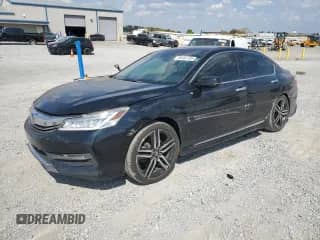 2017 Honda Accord Touring z VIN 1HGCR3F96HA034302, wystawiony jako Copart lot #80482705 z przebiegiem 120 100 mil mil oraz Szkoda całkowita • Salvage title. Historia ofert i sprzedaży dostępna na DreamBid. Obrazek 1.