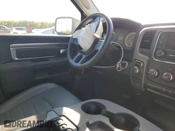 2021 Ram 1500 Tradesman с VIN 3C6JR6DT0MG663482, выставлен на аукционе Copart как лот 76082674 с пробегом 35 822 миль миль и Списание • Salvage title. История ставок и продаж доступна на DreamBid. Изображение 8.