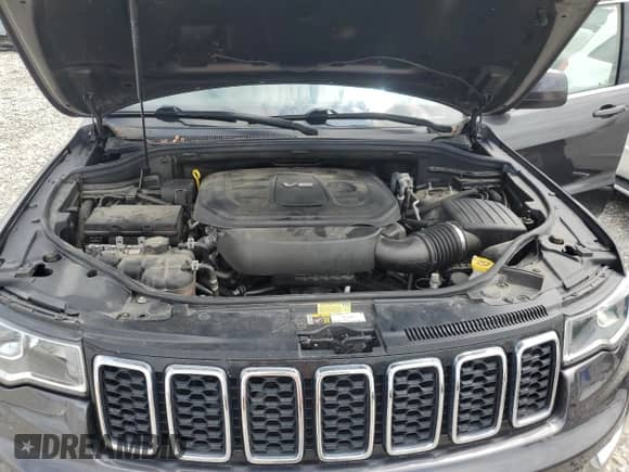 2018 Jeep Grand Cherokee Upland z VIN 1C4RJFAG4JC458661, wystawiony jako Copart lot #64367695 z przebiegiem 70 189 mil mil oraz Szkoda całkowita • Salvage title. Historia ofert i sprzedaży dostępna na DreamBid. Obrazek 12.