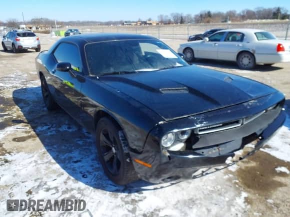 2015 Dodge Challenger SXT с VIN 2C3CDZAG3FH739860, выставлен на аукционе IAAI как лот 41633204 с пробегом 87 442 миль миль и . История ставок и продаж доступна на DreamBid. Изображение 1.