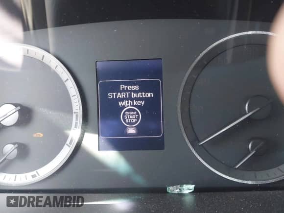 2015 Hyundai Sonata Limited with VIN 5NPE34AF0FH153030, listed as a IAAI auction lot 43031065 with Not provided miles and . Bid and sale history available at DreamBid. Image 15.