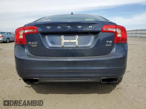 2015 Volvo S60 T5 Platinum с VIN YV1612TMXF2360756, выставлен на аукционе Copart как лот 47140365 с пробегом 147 280 миль миль и Чистый • Clean title. История ставок и продаж доступна на DreamBid. Изображение 6.