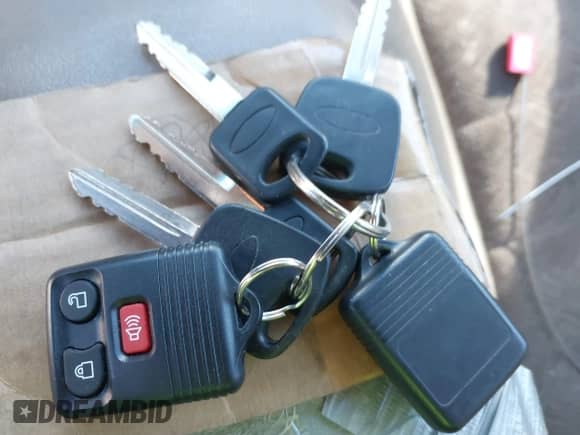 1999 Ford Explorer XLT с VIN 1FMZU34E0XZA22035, выставлен на аукционе IAAI как лот 43572816 с пробегом 192 754 миль миль и . История ставок и продаж доступна на DreamBid. Изображение 11.