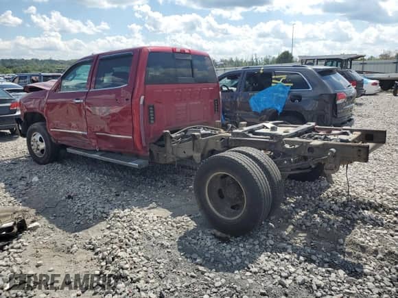 2018 Chevrolet Silverado 3500HD High Country with VIN 1GC4K1EY3JF233580, listed as a Copart auction lot 69931894 with Not provided miles and Salvage title. Bid and sale history available at DreamBid. Image 2.