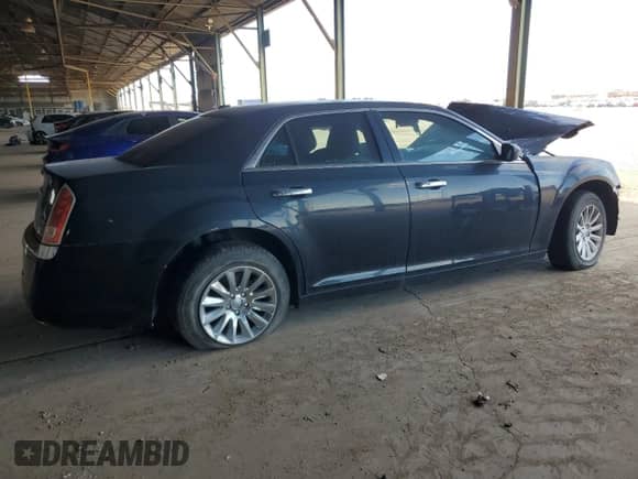 2014 Chrysler 300 с VIN 2C3CCAAG8EH382453, выставлен на аукционе Copart как лот 83851075 с пробегом 60 130 миль миль и Списание • Salvage title. История ставок и продаж доступна на DreamBid. Изображение 3.