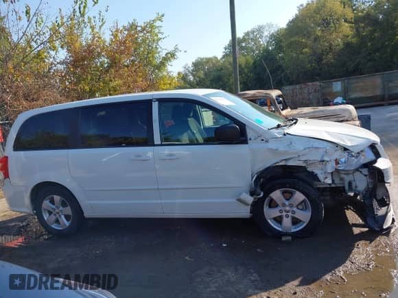 2013 Dodge Grand Caravan SE с VIN 2C4RDGBG6DR543511, выставлен на аукционе IAAI как лот 43350223 с пробегом 215 995 миль миль и . История ставок и продаж доступна на DreamBid. Изображение 13.