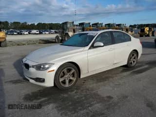 2013 BMW 3 Series 328i с VIN WBA3A5C51DF600332, выставлен на аукционе Copart как лот 84727635 с пробегом 74 260 миль миль и Списание • Salvage title. История ставок и продаж доступна на DreamBid. Изображение 1.