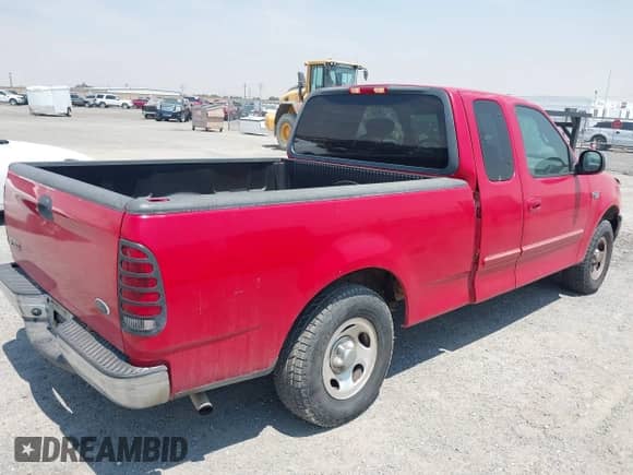 2001 Ford F-150 XL с VIN 1FTZX17271NB62308, выставлен на аукционе IAAI как лот 42908541 с пробегом 109 615 миль миль и . История ставок и продаж доступна на DreamBid. Изображение 4.