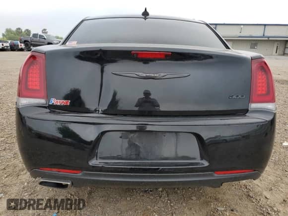 2023 Chrysler 300 Touring z VIN 2C3CCAAG4PH561219, wystawiony jako Copart lot #51279635 z przebiegiem 45 217 mil mil oraz Szkoda całkowita • Salvage title. Historia ofert i sprzedaży dostępna na DreamBid. Obrazek 6.