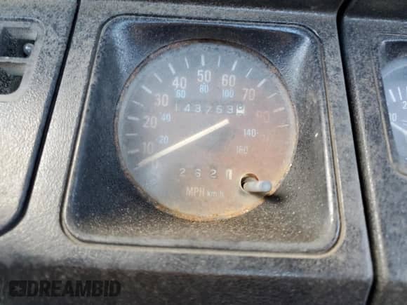 1990 Jeep Wrangler с VIN 2J4FY29T5LJ537896, выставлен на аукционе Copart как лот 57021295 с пробегом 143 753 миль миль и Чистый • Clean title. История ставок и продаж доступна на DreamBid. Изображение 9.