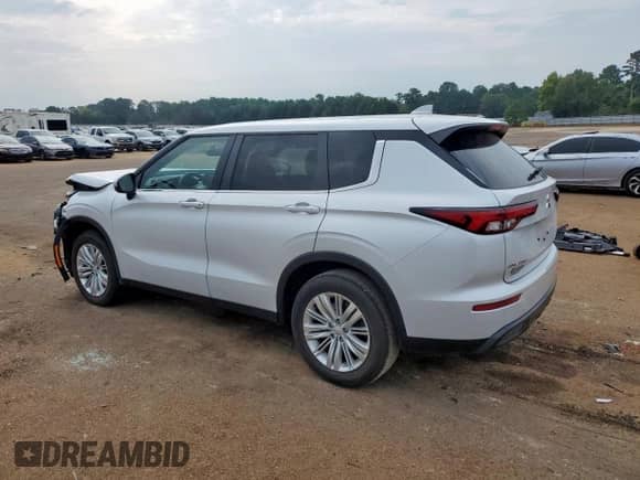2024 Mitsubishi Outlander ES with VIN JA4J3UA88RZ003738, listed as a Copart auction lot 70493695 with 12,517 mi miles and Salvage title. Bid and sale history available at DreamBid. Image 2.