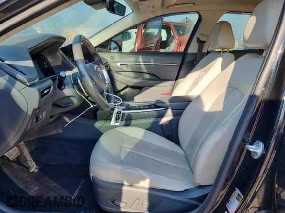 2020 Hyundai Sonata Limited с VIN 5NPEH4J20LH021976, выставлен на аукционе Copart как лот 70573965 с пробегом 58 200 миль миль и Списание • Salvage title. История ставок и продаж доступна на DreamBid. Изображение 7.