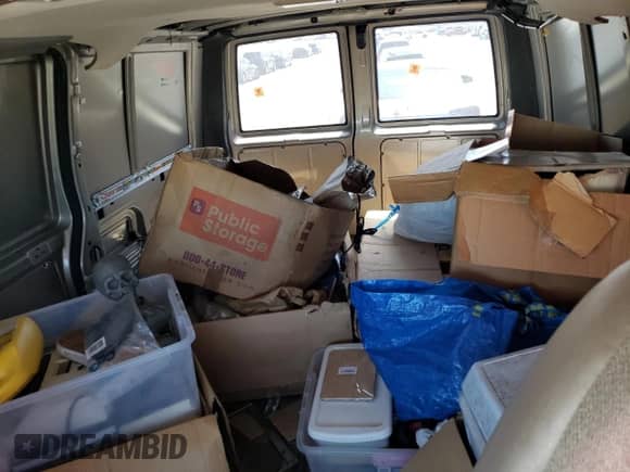 2003 Chevrolet Astro Cargo z VIN 1GCDM19X73B137764, wystawiony jako Copart lot #57367915 z przebiegiem Nie podano mil oraz Czysty tytuł • Clean title. Historia ofert i sprzedaży dostępna na DreamBid. Obrazek 10.