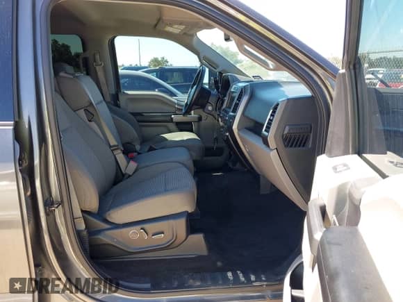 2015 Ford F-150 XL с VIN 1FTEW1CF0FKD41762, выставлен на аукционе IAAI как лот 42801176 с пробегом 124 986 миль миль и . История ставок и продаж доступна на DreamBid. Изображение 5.