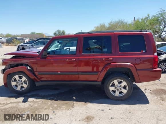 2007 Jeep Commander Sport с VIN 1J8HH48K07C635861, выставлен на аукционе IAAI как лот 42451472 с пробегом 155 912 миль миль и . История ставок и продаж доступна на DreamBid. Изображение 15.