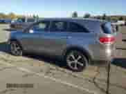 2016 Kia Sorento EX z VIN 5XYPHDA11GG145204, wystawiony jako Copart lot #86338595 z przebiegiem 122 039 mil mil oraz Czysty tytuł • Clean title. Historia ofert i sprzedaży dostępna na DreamBid. Obrazek 2.