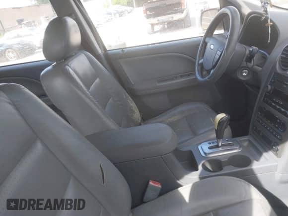 2005 Ford Freestyle SEL с VIN 1FMZK02115GA36412, выставлен на аукционе IAAI как лот 42713113 с пробегом Не указан миль и . История ставок и продаж доступна на DreamBid. Изображение 5.