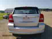 2011 Dodge Caliber z VIN 1B3CB1HA3BD296851, wystawiony jako Copart lot #68704655 z przebiegiem 113 601 mil mil oraz Czysty tytuł • Clean title. Historia ofert i sprzedaży dostępna na DreamBid. Obrazek 6.