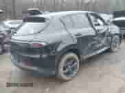 2023 Dodge Hornet GT Plus z VIN ZACNDFBN6P3A00392, wystawiony jako IAAI lot #41561105 z przebiegiem 15 566 mil mil oraz . Historia ofert i sprzedaży dostępna na DreamBid. Obrazek 4.