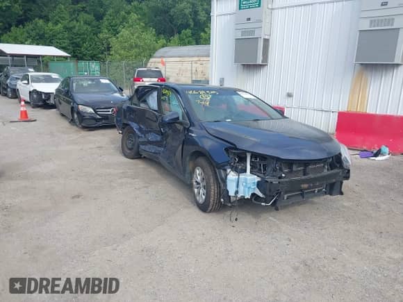 2017 Toyota Camry Hybrid LE with VIN 4T1BD1FK4HU221077, listed as a IAAI auction lot 42689325 with 163,042 mi miles and . Bid and sale history available at DreamBid. Image 1.