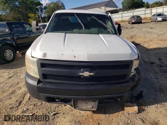 2007 Chevrolet Silverado 1500 1LT with VIN 1GCEK19027Z549701, listed as a Copart auction lot 85838275 with 301,904 mi miles and Salvage title. Bid and sale history available at DreamBid. Image 5.