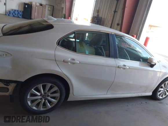 2019 Toyota Camry SE z VIN 4T1B11HK3KU833090, wystawiony jako IAAI lot #43218485 z przebiegiem 78 653 mil mil oraz . Historia ofert i sprzedaży dostępna na DreamBid. Obrazek 13.