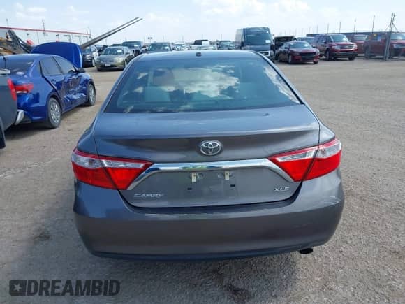 2016 Toyota Camry XLE с VIN 4T1BF1FK9GU594592, выставлен на аукционе IAAI как лот 42798544 с пробегом 85 321 миль миль и . История ставок и продаж доступна на DreamBid. Изображение 16.