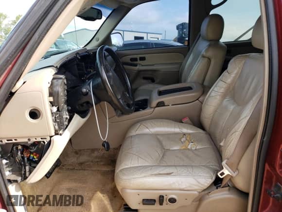 2003 Chevrolet Suburban LT z VIN 1GNFK16Z13J261899, wystawiony jako Copart lot #70806384 z przebiegiem Nie podano mil oraz Szkoda całkowita • Salvage title. Historia ofert i sprzedaży dostępna na DreamBid. Obrazek 7.