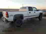 2002 Chevrolet Silverado 2500HD LS z VIN 1GCHK23G92F223123, wystawiony jako Copart lot #84289734 z przebiegiem 174 131 mil mil oraz Szkoda całkowita • Salvage title. Historia ofert i sprzedaży dostępna na DreamBid. Obrazek 3.