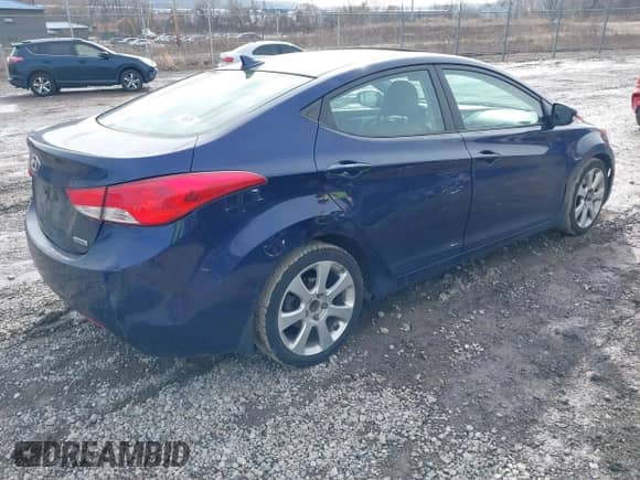 2013 Hyundai Elantra GLS z VIN 5NPDH4AE1DH261478, wystawiony jako IAAI lot #41525364 z przebiegiem 173 167 mil mil oraz . Historia ofert i sprzedaży dostępna na DreamBid. Obrazek 4.