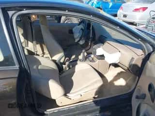 1997 Saturn SC with VIN 1G8ZE1283VZ163658, listed as a IAAI auction lot 40494467 with 111,701 mi miles and . Bid and sale history available at DreamBid. Image 5.