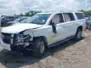 2015 Chevrolet Suburban LT z VIN 1GNSCJKC5FR587787, wystawiony jako IAAI lot #42801743 z przebiegiem Nie podano mil oraz . Historia ofert i sprzedaży dostępna na DreamBid. Obrazek 17.