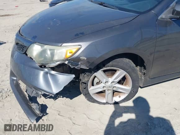 2014 Toyota Camry L with VIN 4T1BF1FK9EU869875, listed as a IAAI auction lot 43346212 with 229,095 mi miles and . Bid and sale history available at DreamBid. Image 6.