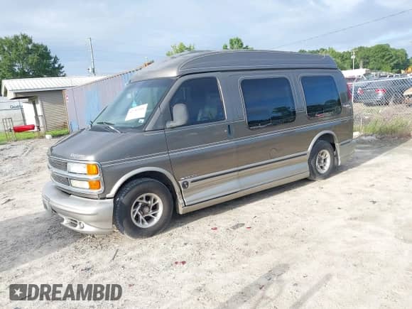 2002 Chevrolet Express с VIN 1GBFG15R321160331, выставлен на аукционе IAAI как лот 42785900 с пробегом 184 331 миль миль и . История ставок и продаж доступна на DreamBid. Изображение 2.