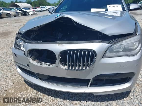 2015 BMW 7 Series 750Li с VIN WBAYE8C5XFD781635, выставлен на аукционе IAAI как лот 42318782 с пробегом 164 487 миль миль и . История ставок и продаж доступна на DreamBid. Изображение 6.
