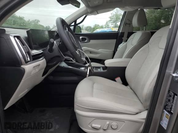2025 Kia Sorento EX with VIN KNDRJDJH0S5300224, listed as a Copart auction lot 57863265 with 2,513 mi miles and Salvage title. Bid and sale history available at DreamBid. Image 7.