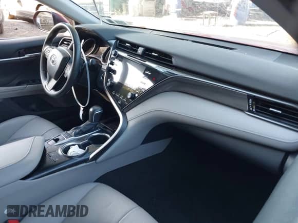 2020 Toyota Camry XSE z VIN 4T1K61AKXLU395343, wystawiony jako IAAI lot #43350130 z przebiegiem 79 904 mil mil oraz . Historia ofert i sprzedaży dostępna na DreamBid. Obrazek 5.