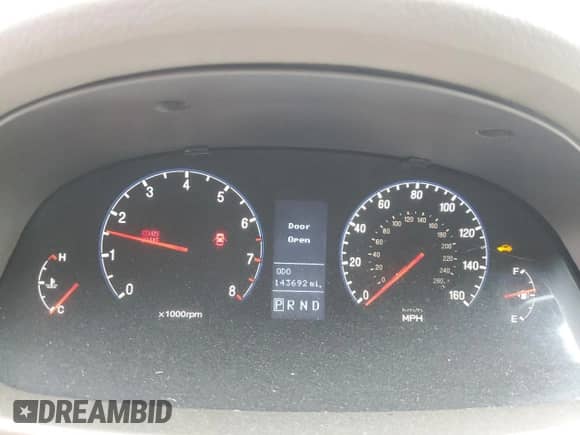 2011 Hyundai Azera Limited z VIN KMHFC4DF4BA544324, wystawiony jako Copart lot #59926315 z przebiegiem 143 692 mil mil oraz Czysty tytuł • Clean title. Historia ofert i sprzedaży dostępna na DreamBid. Obrazek 9.