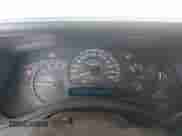 2006 Chevrolet Suburban LS z VIN 3GNGK26U46G208683, wystawiony jako IAAI lot #42730649 z przebiegiem 229 255 mil mil oraz . Historia ofert i sprzedaży dostępna na DreamBid. Obrazek 7.