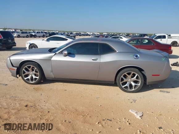 2016 Dodge Challenger SXT с VIN 2C3CDZAG9GH232205, выставлен на аукционе IAAI как лот 43154542 с пробегом 119 071 миль миль и . История ставок и продаж доступна на DreamBid. Изображение 15.