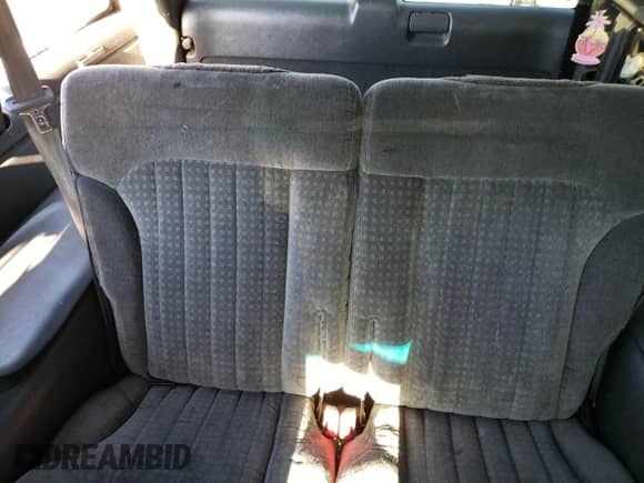 2000 Chevrolet Blazer LS с VIN 1GNCS18W4YK247518, выставлен на аукционе Copart как лот 79686403 с пробегом 235 660 миль миль и На запчасти • Non repairable. История ставок и продаж доступна на DreamBid. Изображение 10.