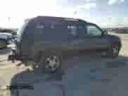 2004 Chevrolet TrailBlazer EXT LS z VIN 1GNES16S846192969, wystawiony jako Copart lot #47879965 z przebiegiem 230 459 mil mil oraz Szkoda całkowita • Salvage title. Historia ofert i sprzedaży dostępna na DreamBid. Obrazek 3.