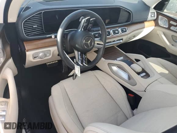 2024 Mercedes-Benz GLS 580 z VIN 4JGFF8FE2RB137755, wystawiony jako Copart lot #75875214 z przebiegiem Nie podano mil oraz Nie do naprawy • Non repairable. Historia ofert i sprzedaży dostępna na DreamBid. Obrazek 8.