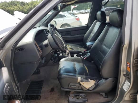 2001 Nissan Pathfinder SE с VIN JN8DR07Y61W514845, выставлен на аукционе Copart как лот 65578945 с пробегом 266 975 миль миль и Списание • Salvage title. История ставок и продаж доступна на DreamBid. Изображение 7.