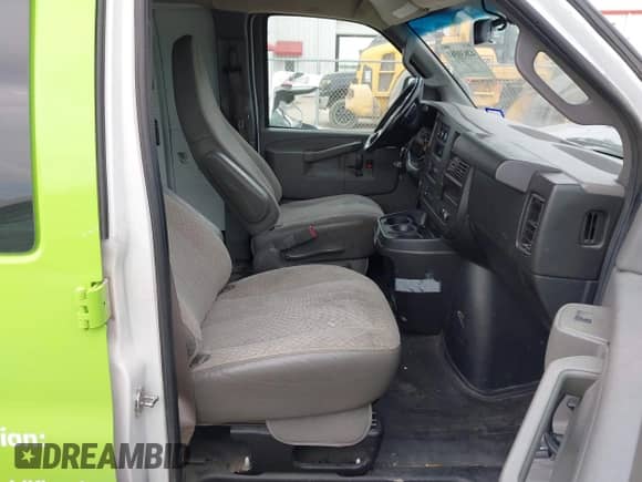 2019 Chevrolet Express Cargo с VIN 1GCWGBFG5K1372954, выставлен на аукционе IAAI как лот 42830361 с пробегом 142 443 миль миль и . История ставок и продаж доступна на DreamBid. Изображение 5.