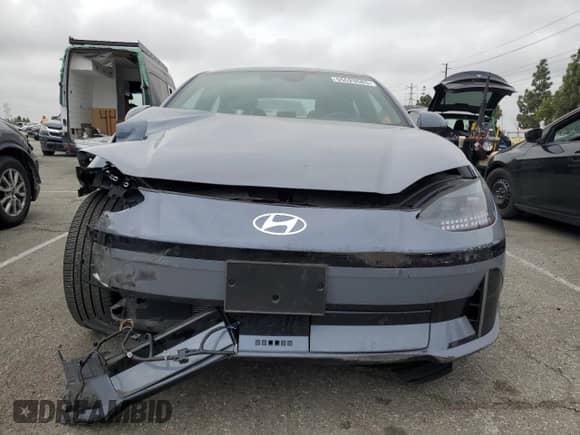 2025 Hyundai Ioniq 6 SEL с VIN KMHM34AA4SA091063, выставлен на аукционе Copart как лот 55520585 с пробегом 9 610 миль миль и Списание • Salvage title. История ставок и продаж доступна на DreamBid. Изображение 5.