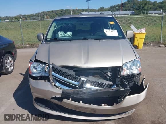 2016 Dodge Grand Caravan SXT with VIN 2C4RDGCG6GR176175, listed as a IAAI auction lot 43319241 with 70,645 mi miles and . Bid and sale history available at DreamBid. Image 12.