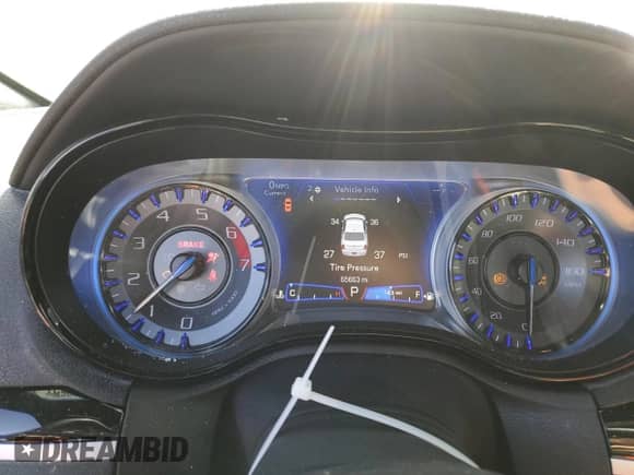 2019 Chrysler 300 S с VIN 2C3CCABT9KH649333, выставлен на аукционе Copart как лот 55096265 с пробегом 65 663 миль миль и Списание • Salvage title. История ставок и продаж доступна на DreamBid. Изображение 9.